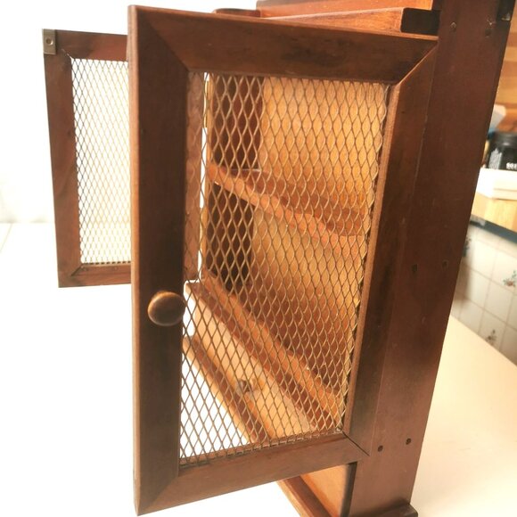 1960s Mini Curio Wood Cabinet Spice Rack Display Mesh Vintage Figurines Included - Picture 8 of 8